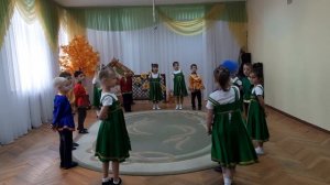 Народная подвижная игра " Заря- заряница'