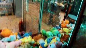 Современный автомат с игрушками. Сколько я выиграю игрушек?