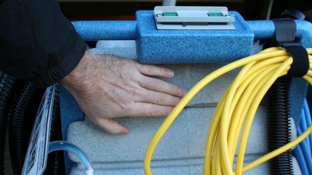 How to Prime the Pump on the EDIC CR2 Restroom Cleaner смотреть онлайн