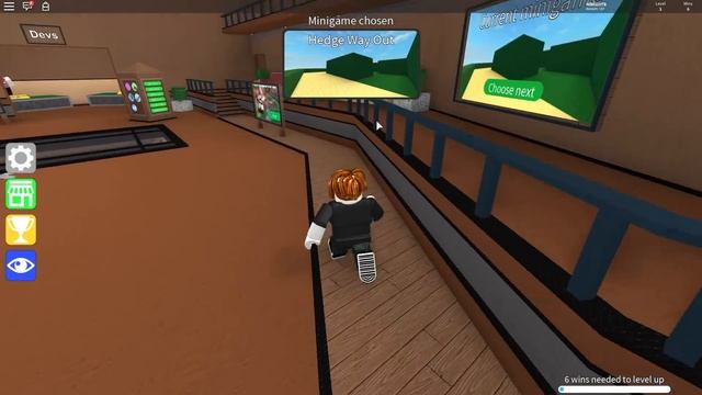 НУБ ВПЕРВЫЕ ИГРАЕТ В МИНИ ИГРЫ В ROBLOX (РОБЛОКС) смотреть онлайн