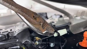 CHRYSLER PACIFICA DOOR PANEL REMOVAL - How to Remove a Door Panel on a Chrysler Pacifica