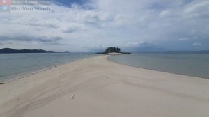 Pantai Pulau Pandan airnya sangat jernih