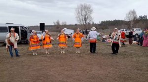 танып турсем у реки "белой"