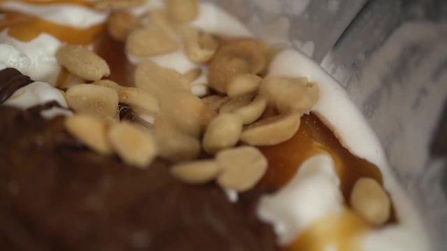 Готовим популярное мороженое! Snickers, M&M's и OREO [Рецепты Bon Appetit]