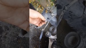 Как выкрутить сорванный болт под шестигранник