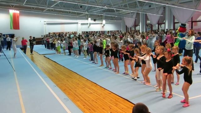 My Style-Флешмоб с участием 6 стран (Беларусь, Литва, Молдова, Украина, Германия, Туркменистан) смотреть онлайн