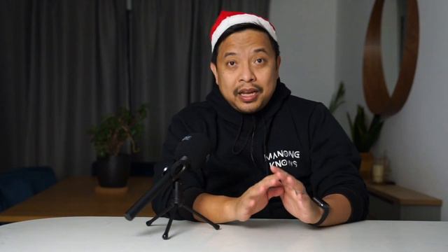 British Christmas Traditions different from Philippines Christmas Traditions смотреть онлайн