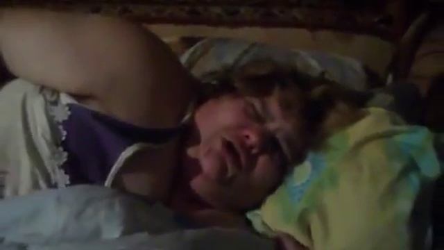 Cheatbanned Разбудил маму на даче! смотреть онлайн