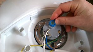 Водонагреватель Ariston - не поворачивается регулятор температуры. Решение оказалось банальным.