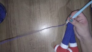 Sonic em Amigurumi 3/4 partes