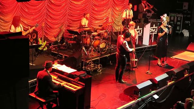 Scott Bradlee's Postmodern Jukebox "All about that Bass" at the O2 Academy Bristol 20 February 2019