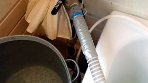 Дачный санузел. Дачный душ. Вода в дом из колодца. Дача загородная жизнь