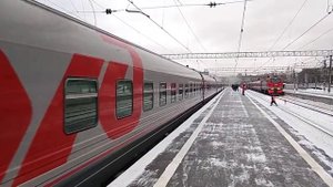 ЭП2К-348 с поездом 047 Москва - Балаково