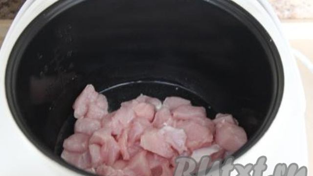 Капуста, тушёная с индейкой в мультиварке