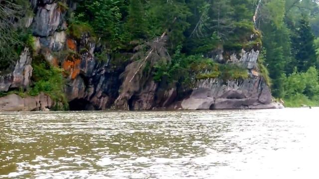 Прыжки со скалы в воду! Полукруглая скала - природное явление? Сплав по Инзеру. 16 смотреть онлайн