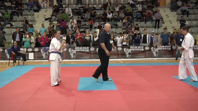 Madena Bozianu (Goshin-Ryu Ploiesti) - Camelia Morar (Tensho Arad) смотреть онлайн