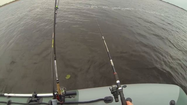 ОКУНЬ НА МОРМЫШКУ С ЛОДКИ! ЯМАЛ! смотреть онлайн