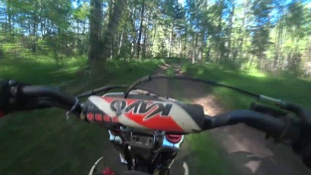 Это я катаюсь с друзьями. Сейчас уже дома. смотреть онлайн