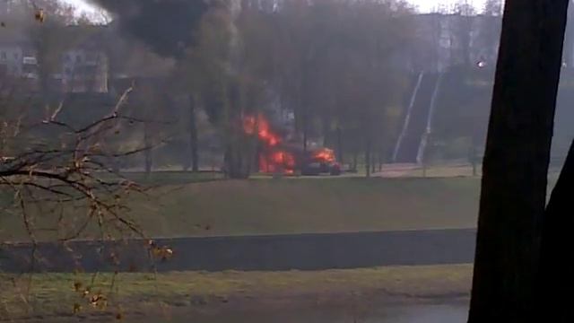 Горит палатка возле реки Двины смотреть онлайн