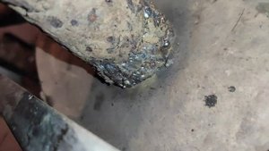 Сварочные работы. Как быстро заварить глушитель  на авто. #сваркамашины #ремонт_глушителя