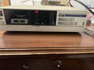 Винтажная стереокассетная дека AIWA R600-ЯПОНИЯ-1982-год