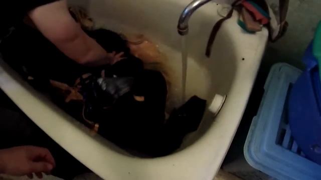 Как убрать запах в палатке