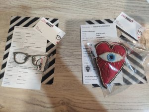Отправляю заказы клиентам: брелок-очки и игрушки с глазками и очками