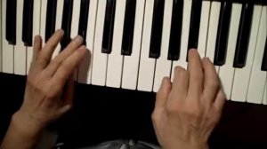 Учимся играть на пианино двумя руками.#Гамма Ре минор