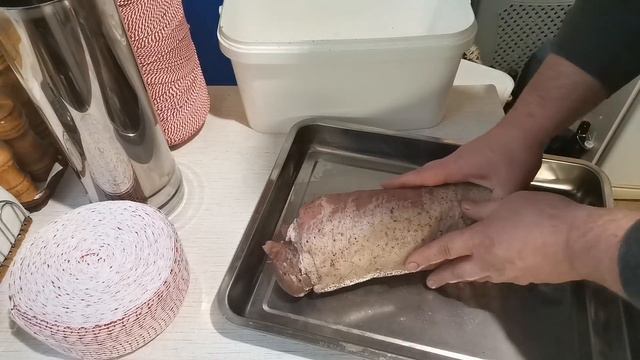 СЫРОВЯЛЕНЫЙ РУЛЕТ ИЗ СВИНОЙ ПАШИНЫ