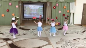 Младшая группа. Песня на 8 марта "Очень я мамочку люблю" Автор Ляйля Хисматуллина