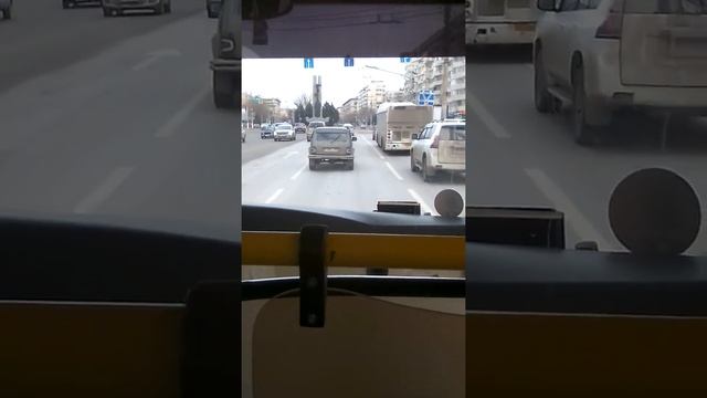 Едим в автобусе на ЖД вокзал.Волгоград.Экскурссия. смотреть онлайн