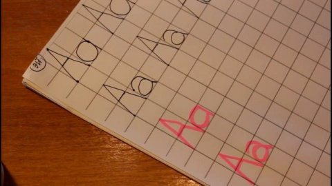 Как правильно писать английские буквы. Урок 2
#английскийязык