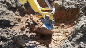 Экскаватор-погрузчик Komatsu WB 93S