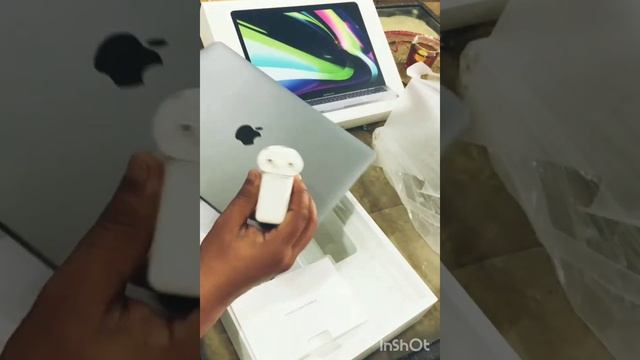 Unboxing Macbook Pro | silver colour | 16 GB | 1TB Storage | Apple смотреть онлайн