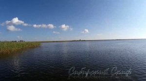 Покатушки на моторной лодке по озеру