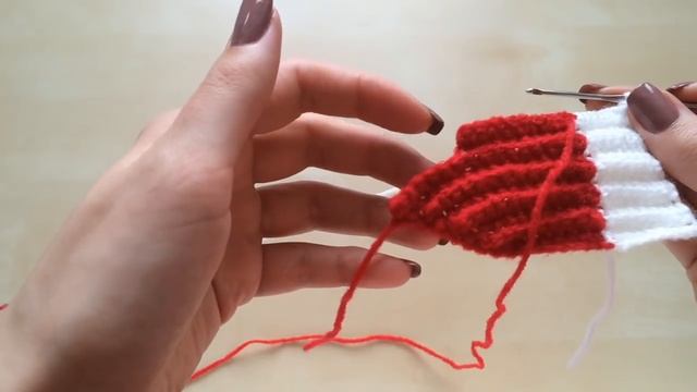 Мастер-класс, вяжем шапочку на елку смотреть онлайн