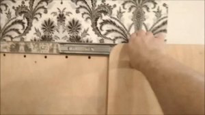 Выдвижной телевизор. Крепление телевизора к стене на скользящих направляющих