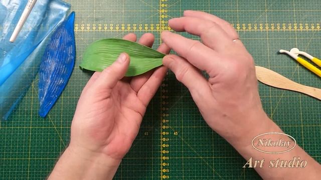 Бутон тюльпана « Попугай» Холодный фарфор. смотреть онлайн