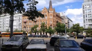 Польша.Улицы в центре Варшавы. Костел "Kościół Najświętszego Zbawiciela".