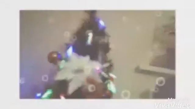 Приближается Новый год! смотреть онлайн