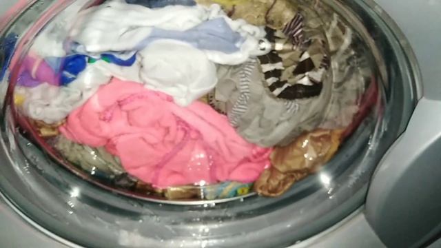 LG m10b9ld1: Одежда малыша 60°; 1000 об/мин; без складок смотреть онлайн