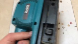 Ленточная шлифмашина makita