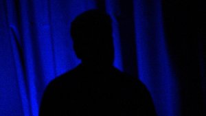 "Я упала на дно. У меня забрали троих детей". История участницы сообщества Анонимных алкоголиков