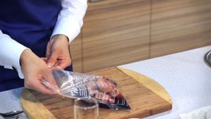 Быстрый десерт: пряная груша в микроволновой печи