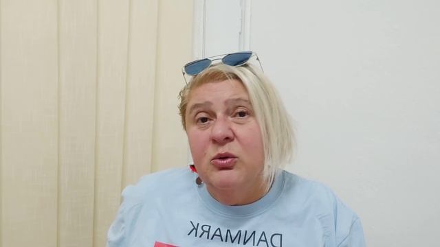 В наш мир с каждым днем приходит все больше людей с абсолютно чёрными глазами без зрачков. Кто они? смотреть онлайн
