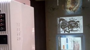 Не реагирует на команды пульта и кнопок на корпусе проектора