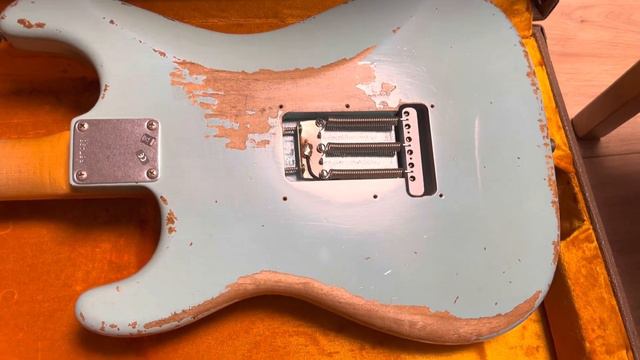 Fender Custom Shop Stratocaster Daphne Blue 2012 1960 Time Machine - Short Presentation смотреть онлайн