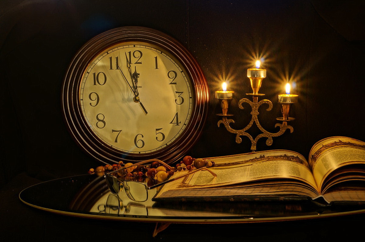 Часы тикают