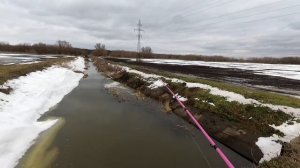 Щука прёт на нерест в ручьи и небольшие речки. Миф? Спиннинг в реке И****ь сразу после схода льда