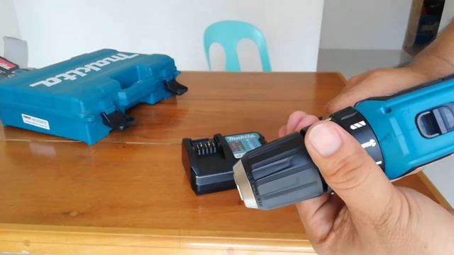 Makita Cordless Hammer Drill Unboxing & Testing смотреть онлайн